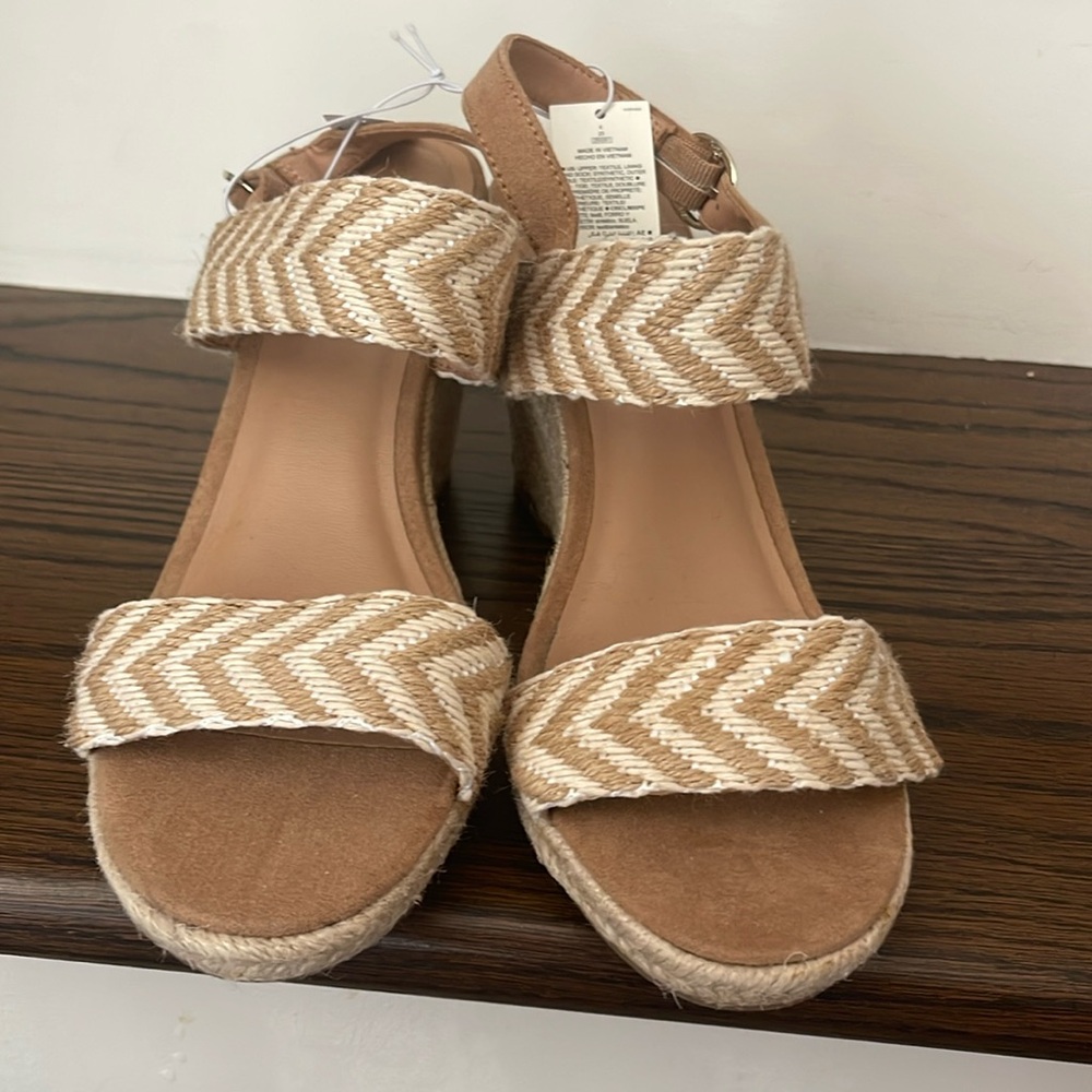 Old Navy Wedge Sandals